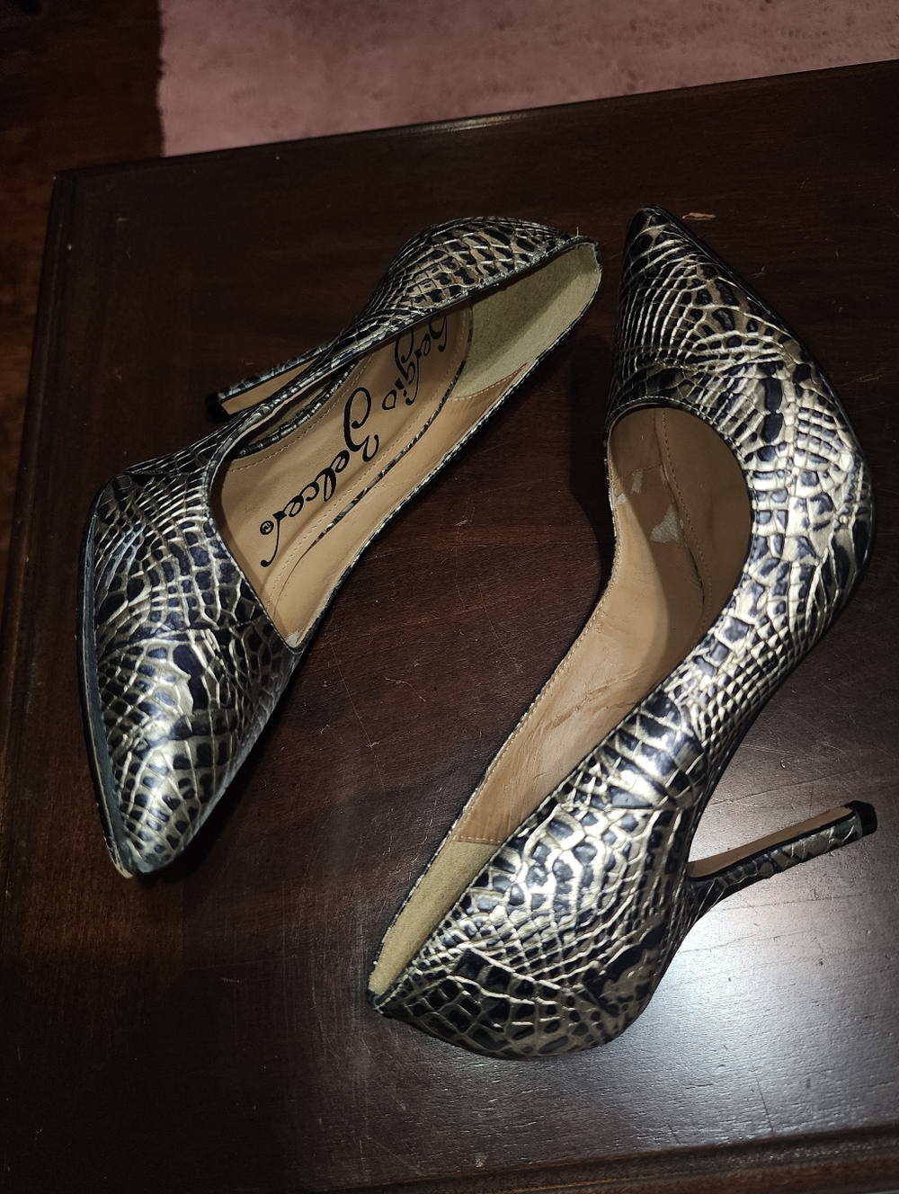Sergio Zelcer Black & Silver Snake-Print Pointed Pumps, Size 7 - Picture 5 of 8
